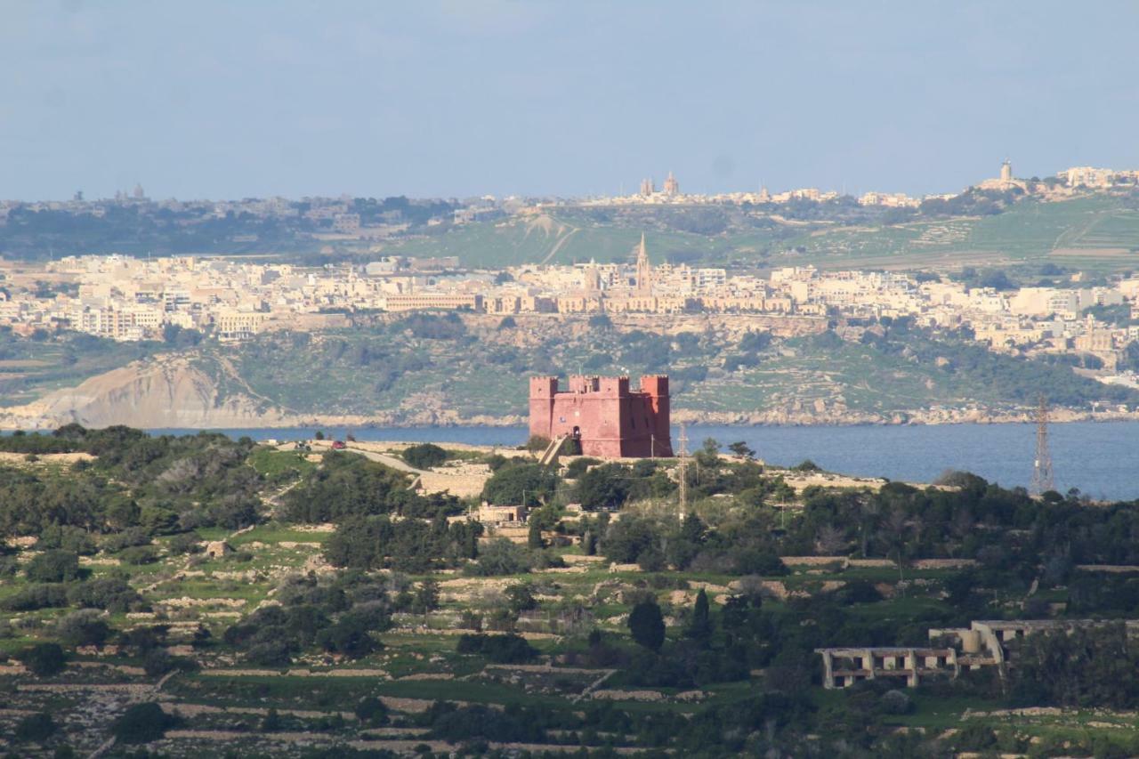 Francis Flats Modern Penthouse Apartment Mellieħa Екстериор снимка